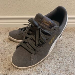 PUMA Ladies Suede Grey Sneakers